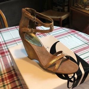 Vintage Nine West Suede Wedge Sandal 8.5
